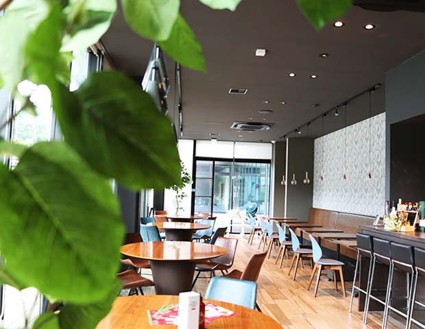 Cafe Dining Raduno
